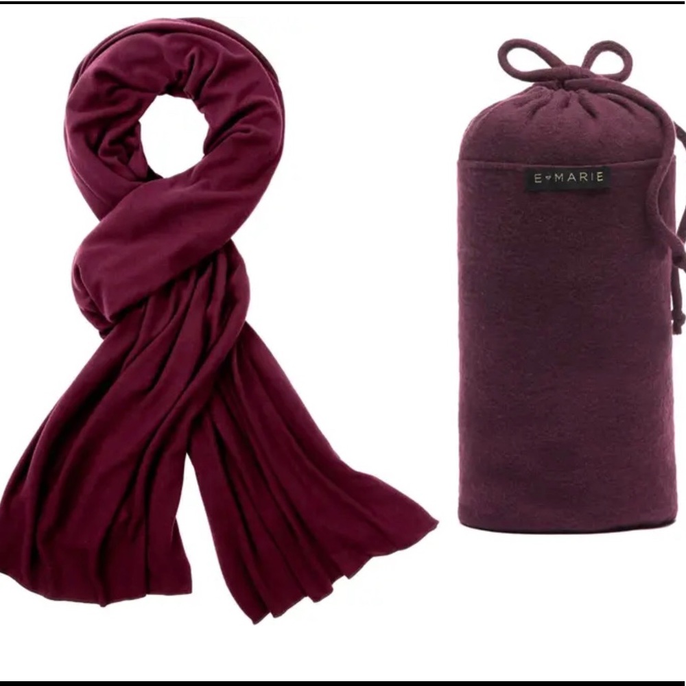 E-Marie Travel Blanket and eye mask set